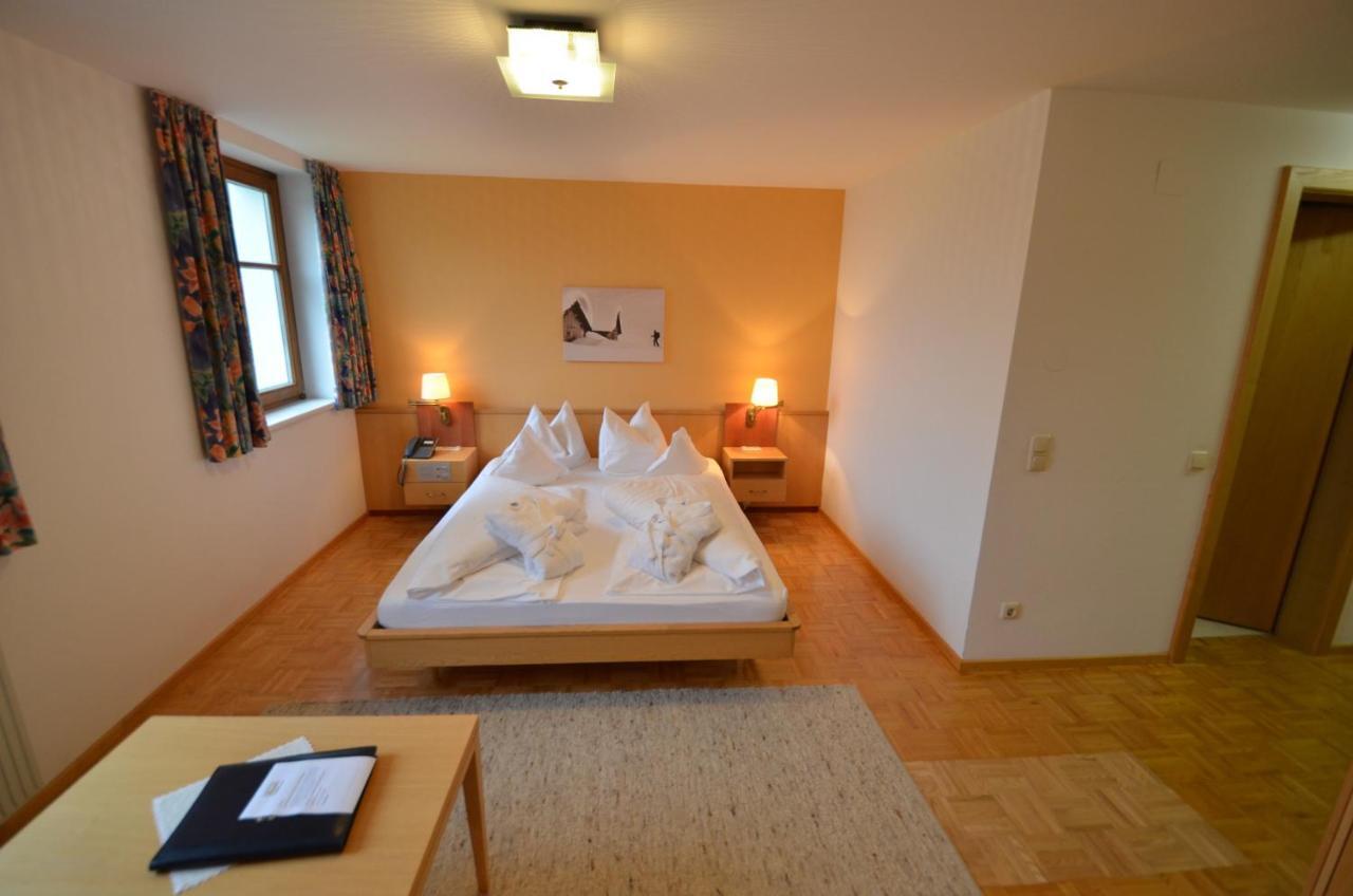 Posthotel Roessle Gaschurn Extérieur photo